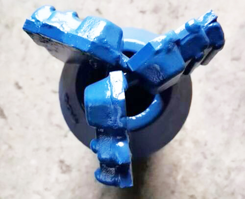 drag bits for water well drilling